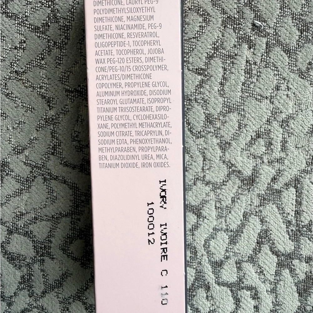 NIB Mary Kay TimeWise Luminous 3D Foundation - Ivory